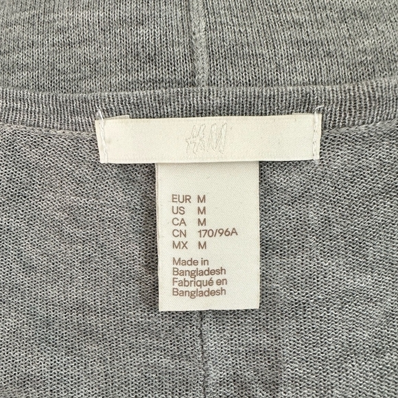 Women’s Pullover H&M Light Grey Casual Sweater Long Sleeve Drop Shoulder Top - Picture 8 of 9